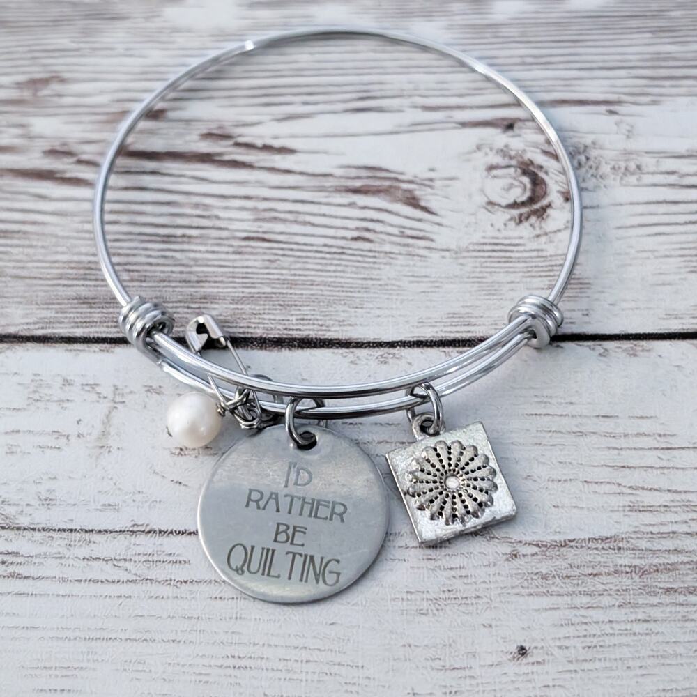 I'd Rather Be Quilting Charm Bracelet Silver Tone - Fair Condition